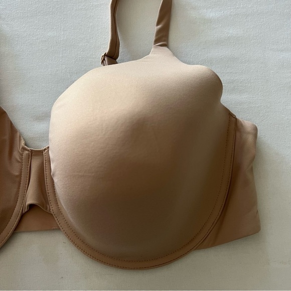 Skims Fits Everybody T-Shirt Bra in Clay - Picture 5 of 15